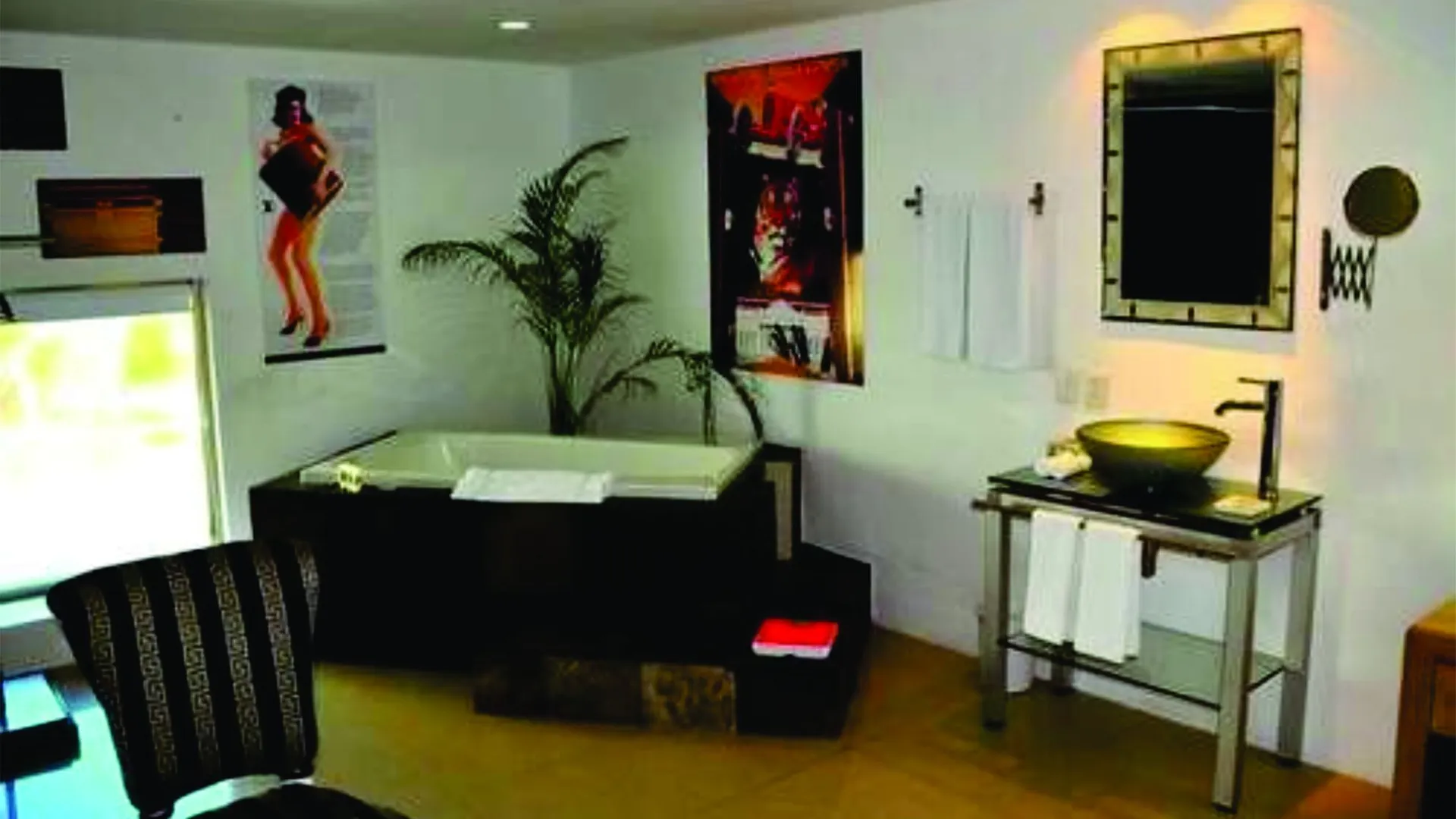 Hotel Arts Party Central Hostel Cancun